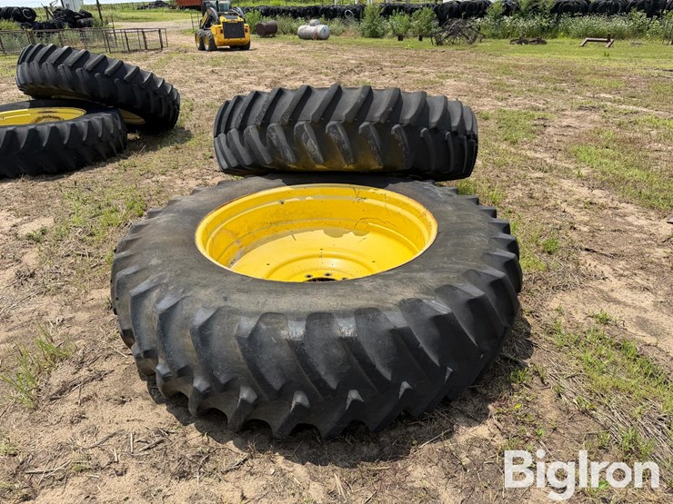 john-deere-10-image-6