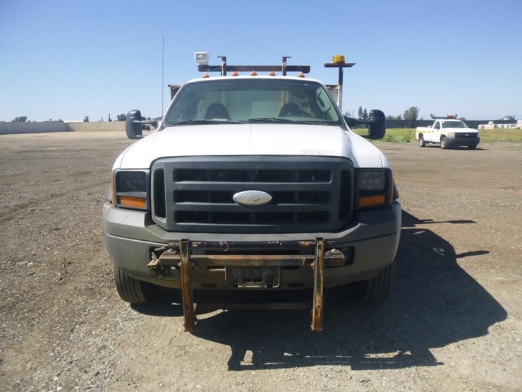 2007-ford-f450-image-24