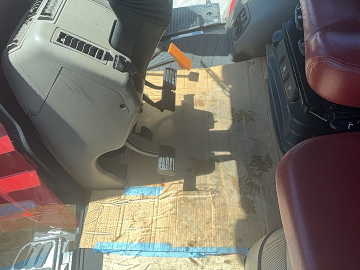 2020-case-ih-magnum-340-image-36