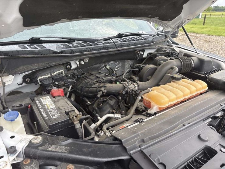 2015-ford-f150-xl-image-17