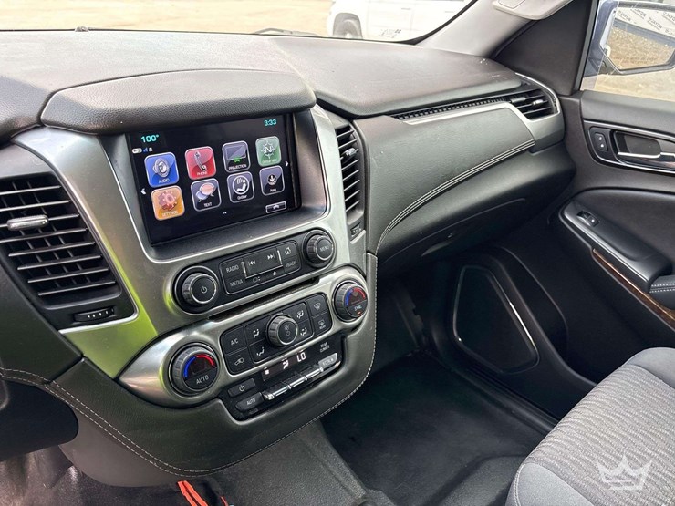 2019-chevrolet-tahoe-image-18