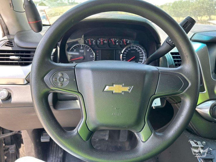 2016-chevrolet-tahoe-image-14