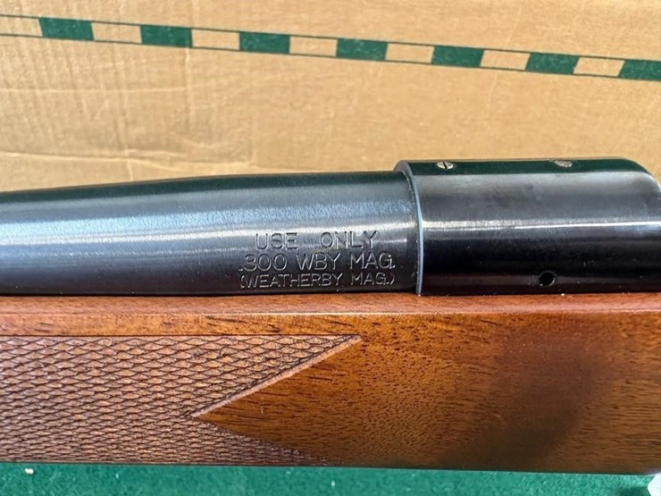 nib-weatherby-vanguard-300-wby-mag-rifle-image-11