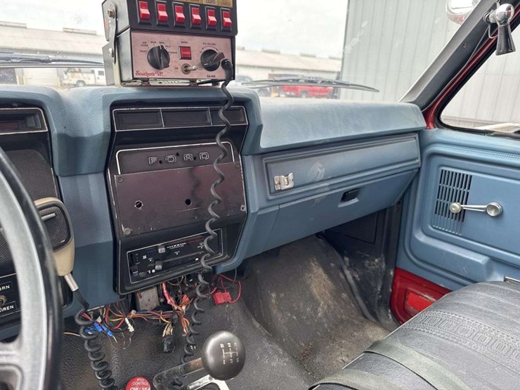 1980-ford-f800-image-29