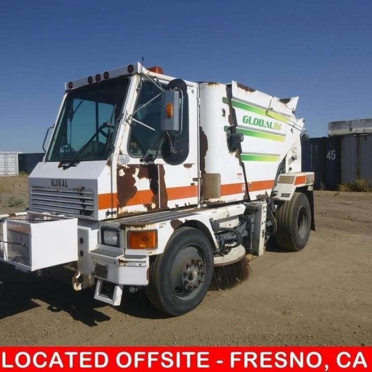 2013 GLOBAL M4 SWEEPER