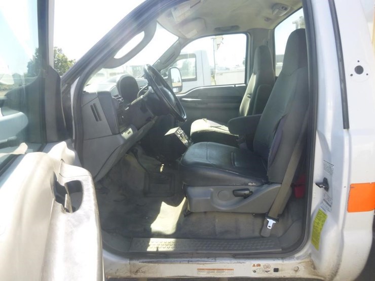 2007-ford-f450-image-8