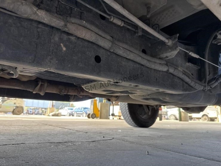 2014-ford-f150-image-25