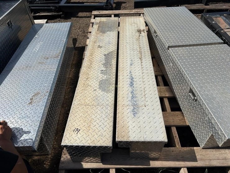 (2)-side-truck-toolboxes-image-3