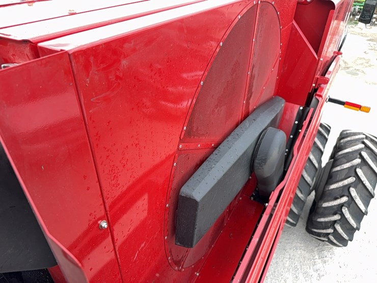 2022-case-ih-8250-image-52