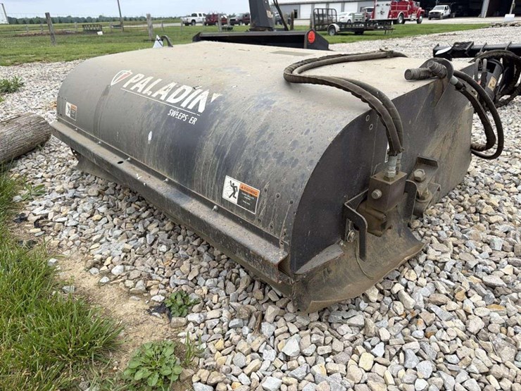 2023-paladin-6ft-sweeper-image-3