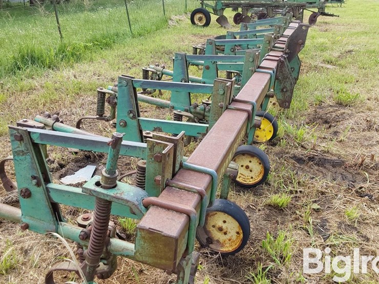 john-deere-6r30"-crop-cultivator-image-14
