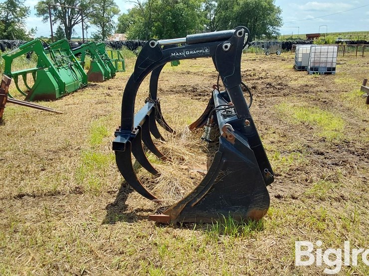 102"-bucket-w/maxi-grapple-image-8