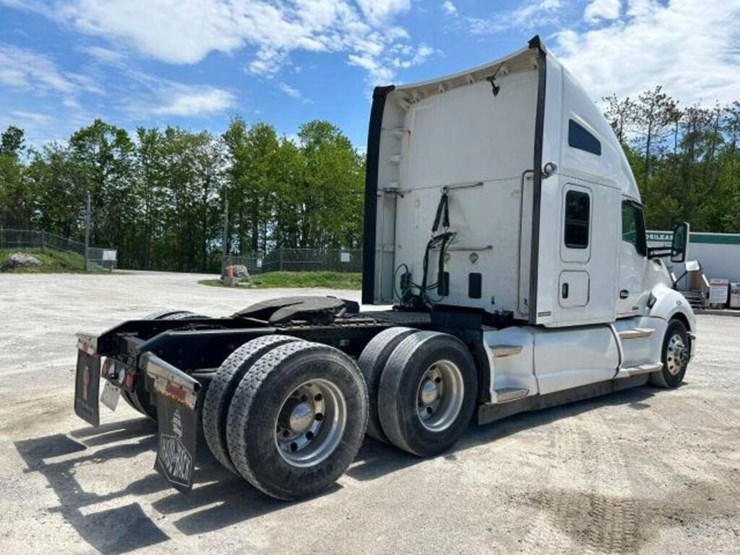 2020-kenworth-t680-image-6