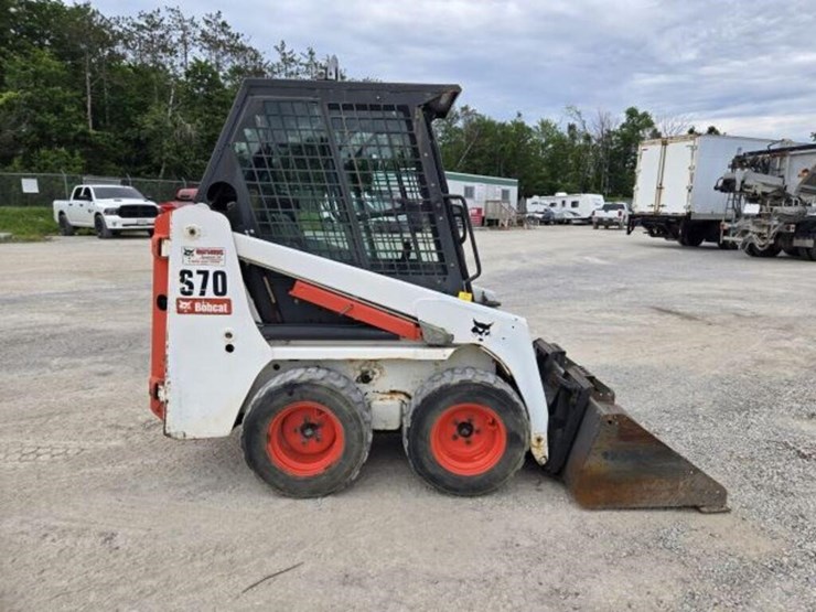 2012-bobcat-s70-image-6
