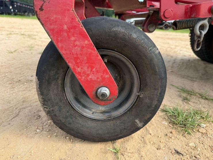 2019-bushog-zt-zero-turn-lawn-mower-image-12