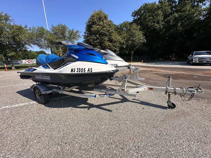 2007-sea-doo-gtx-4-tec-jet-ski,-2006-sea-doo-gtx-4-tec-jet-ski,-w/2017-triton-dual-ski-trailer-image-22