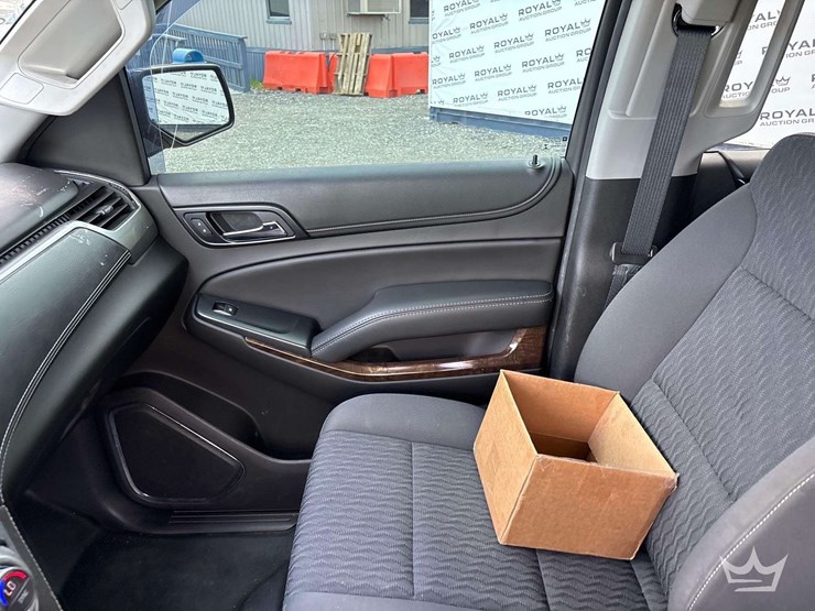 2018-chevrolet-tahoe-image-39