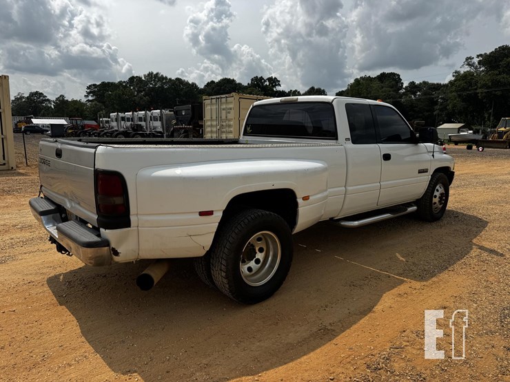 1997-dodge-ram-3500-image-4