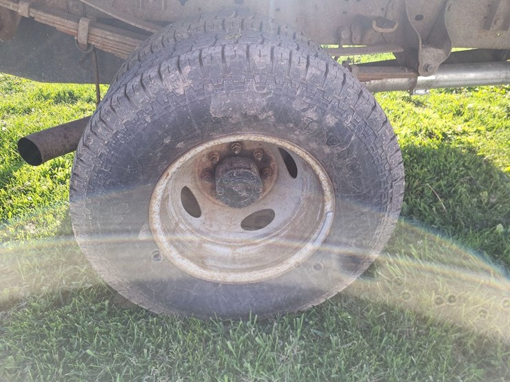 1999-ford-f350-image-27
