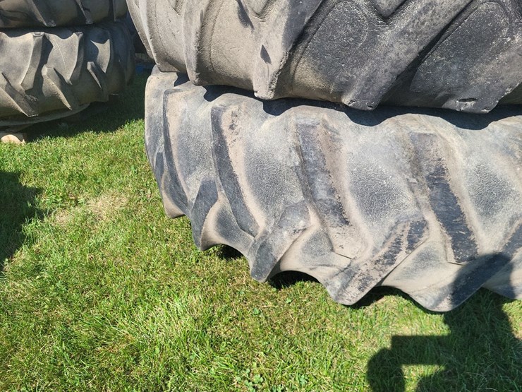(1)-pair-of-20.8-38-t-rail-duals-w/hardware-image-9