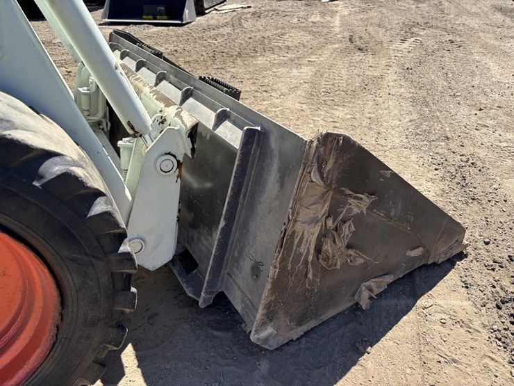 bobcat-725-image-10