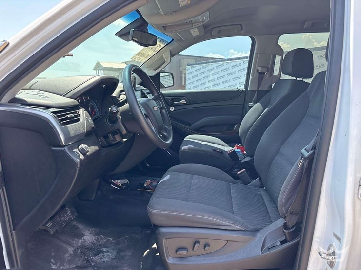 2019-chevrolet-tahoe-image-6