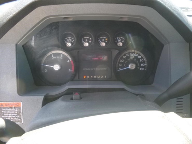 2013-ford-f550-image-21