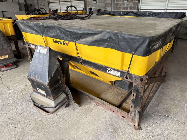 snow-ex-8ft-salt-spreader-image-2