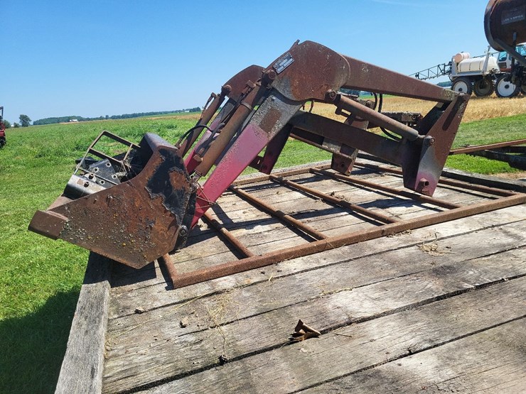 massey-ferguson-front-end-tractor-loader-w/loader-mounts-and-60"-bucket---fire-image-3