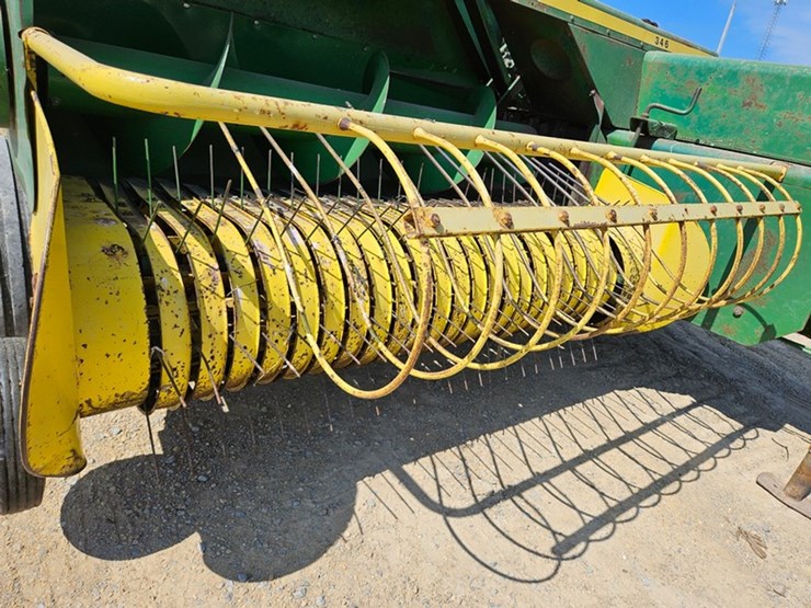 john-deere-346-image-13