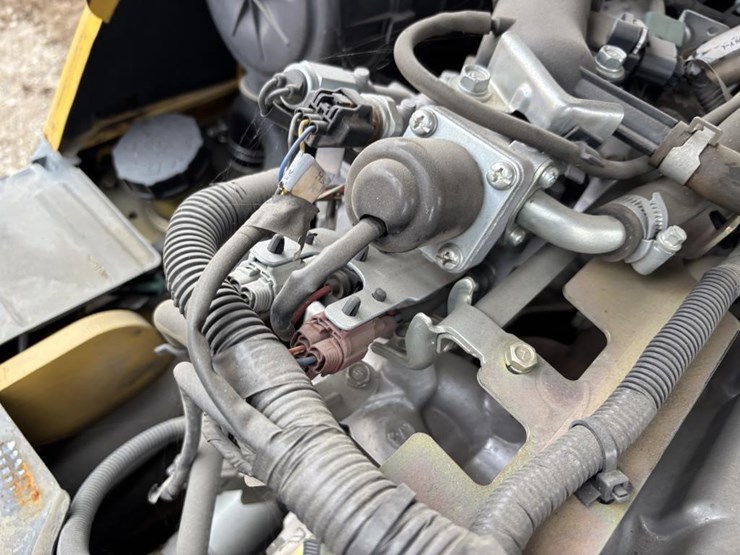 2016-caterpillar-2c6000-image-33