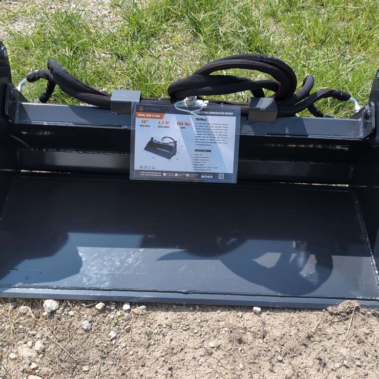 (1) Wolverine Mini Skid Steer Combination Bucket MCB-11-48W