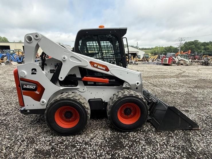 2024-bobcat-s650-image-5