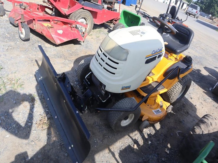 cub-cadet-lt1042-image-4