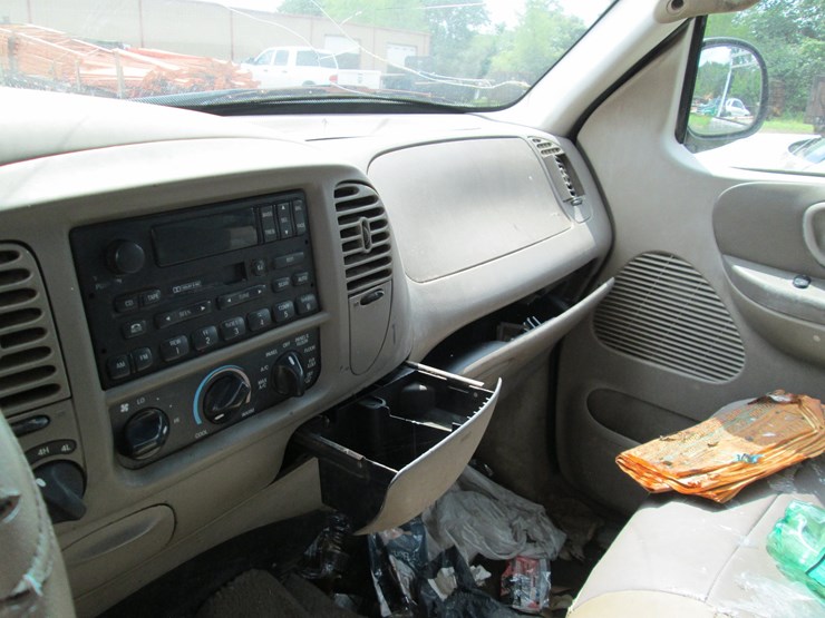 2001-ford-f150-image-32