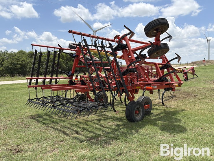 2018-kuhn-4000-25w-25’-field-cultivator-image-5