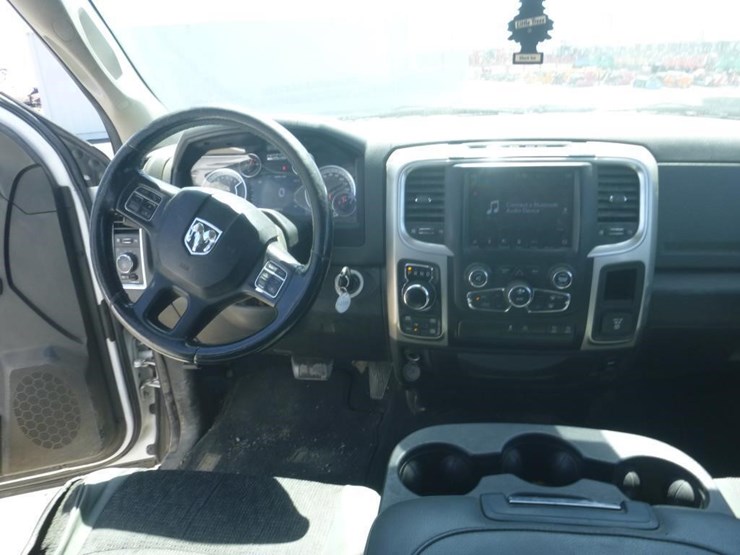 2019-dodge-1500-image-9