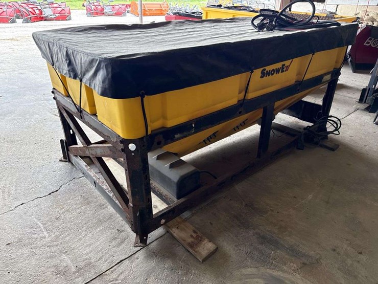 snow-ex-8ft-salt-spreader-image-3