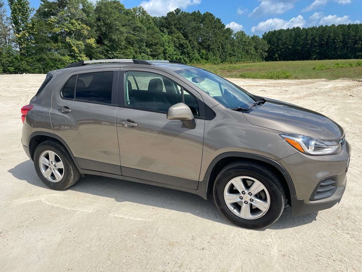 2021-chevrolet-trax-4-door-mpv-(169,929-miles)-image-4
