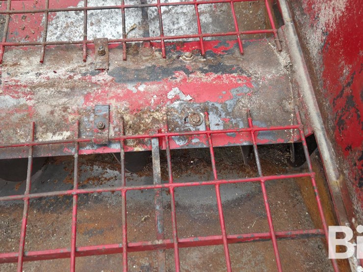 2002-feterl-6k970n-drive-over-pit-image-13