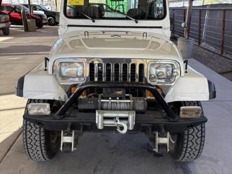 1988-jeep-wrangler-image-3