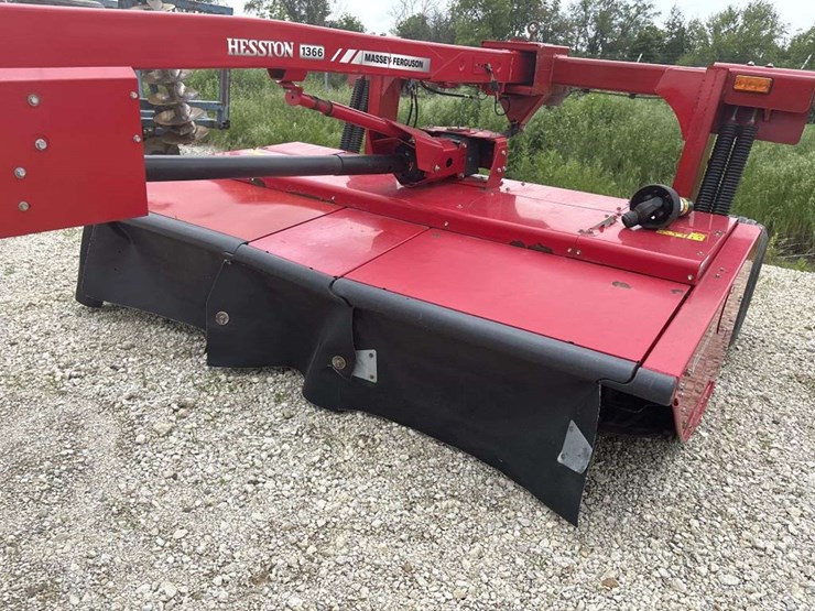 massey-ferguson-1366-image-6