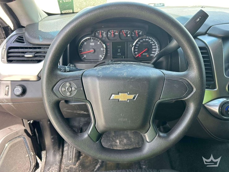 2016-chevrolet-tahoe-image-15