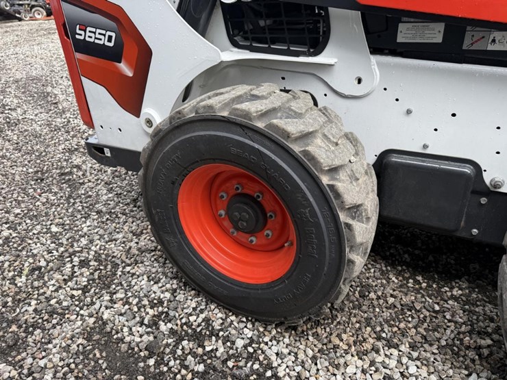 2024-bobcat-s650-image-13