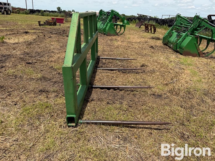 loader-bale-spears-image-4