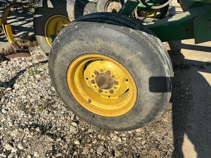 john-deere-724-image-21