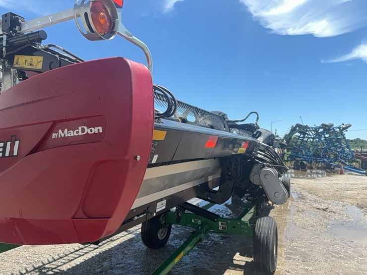 2023-case-ih--fd240-draper-head-image-23