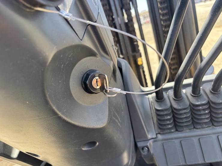2015-caterpillar-2c6500-image-25