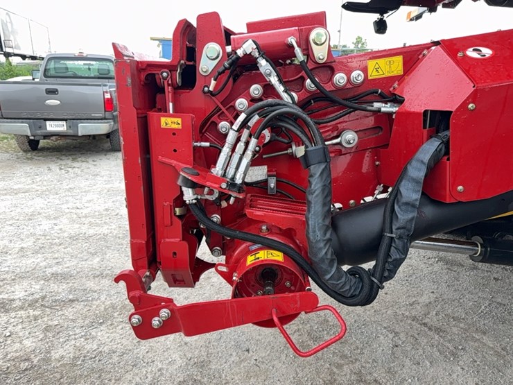 2022-case-ih-8250-image-32