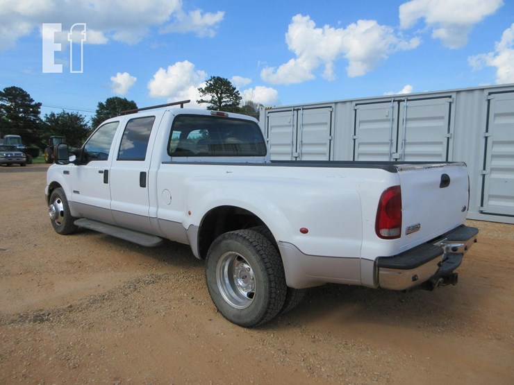 2005-ford-f350-sd-lariat-image-2